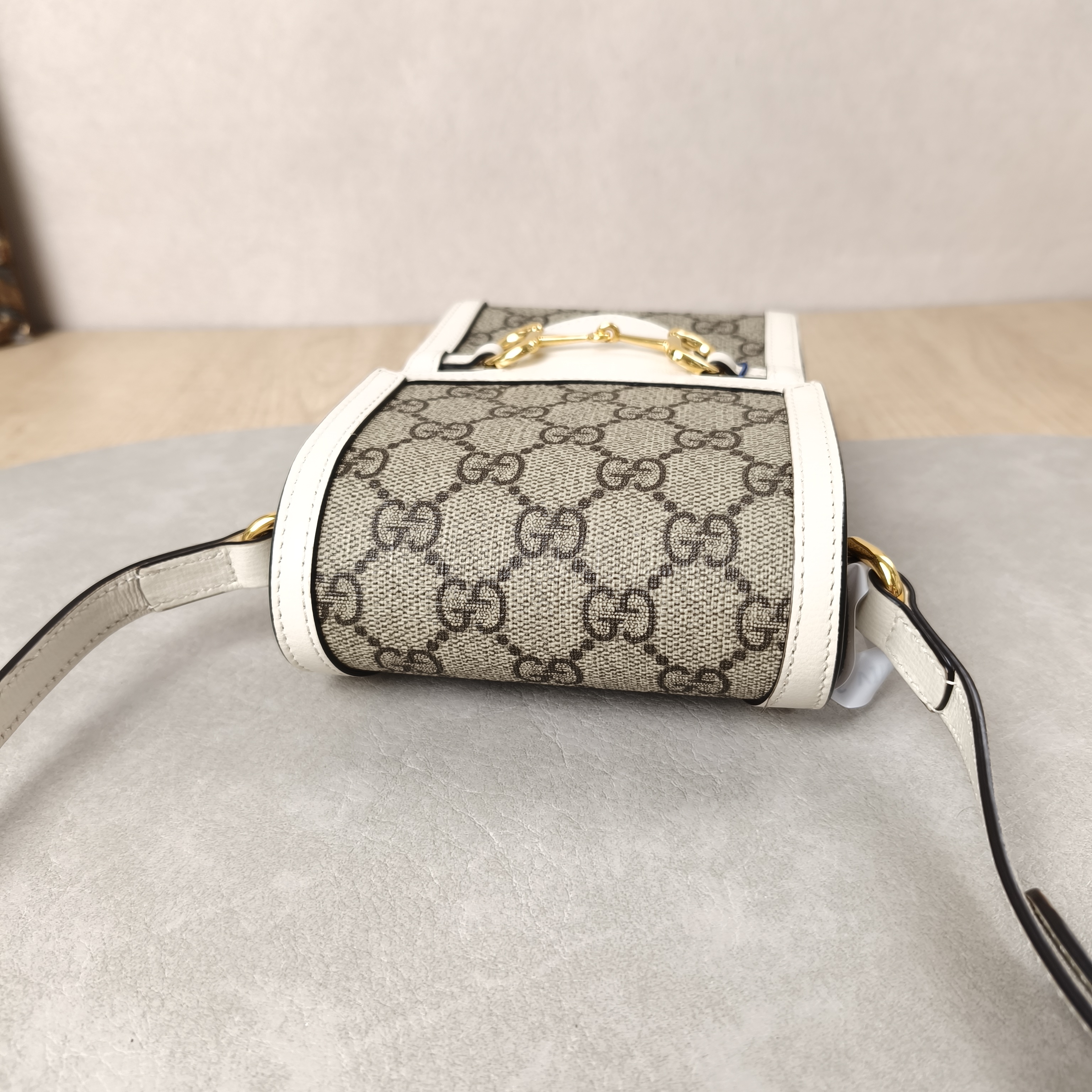 GUCCI Crossbody Bag Horsebit 1955Collection Mini White PV Cmini11.5 × 4 × 17 cm — cover view 8 of 12