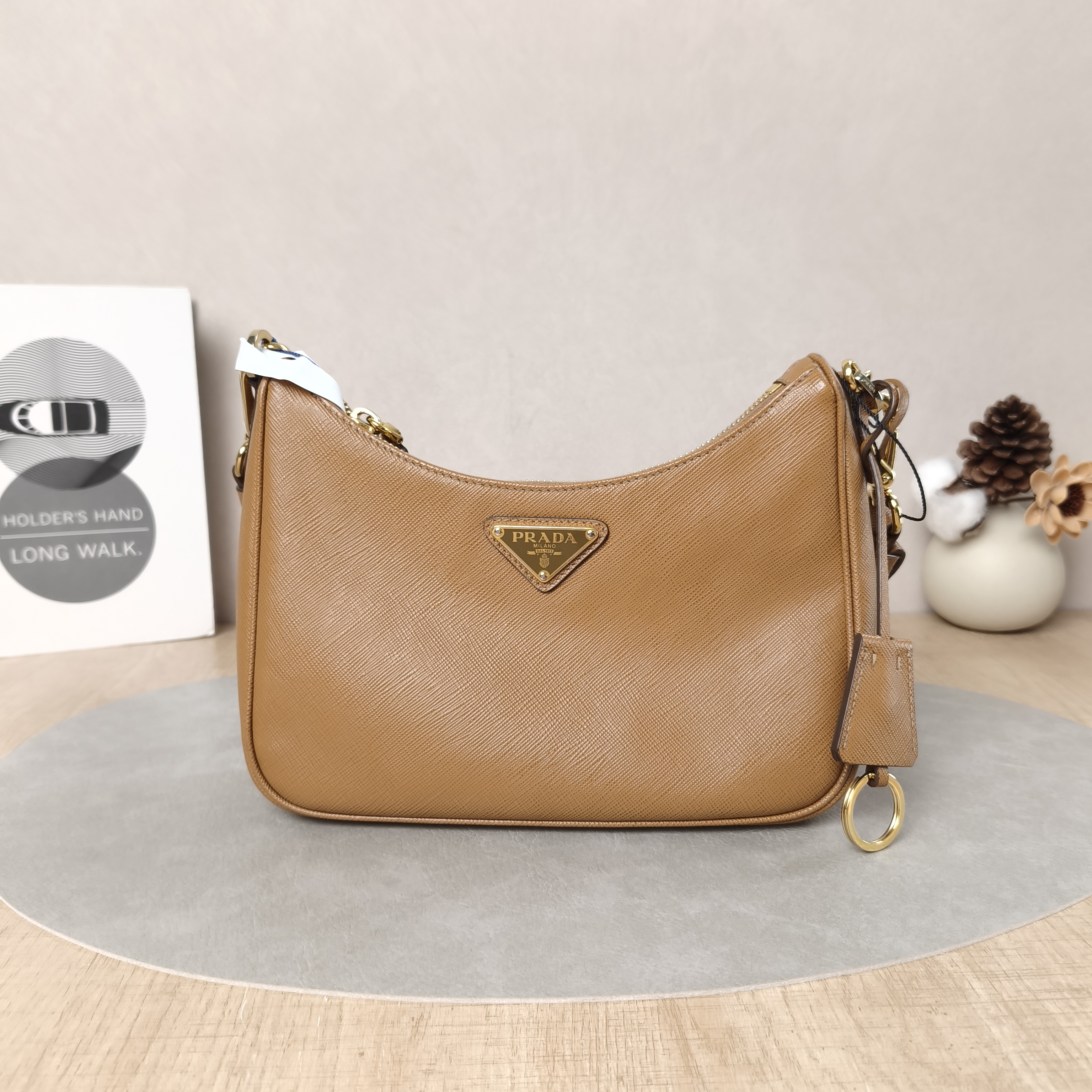 PRADA Shoulder Bag Re-Edition 2005 Hobo Caramel Calfskinmini22 × 6 × 18 cm