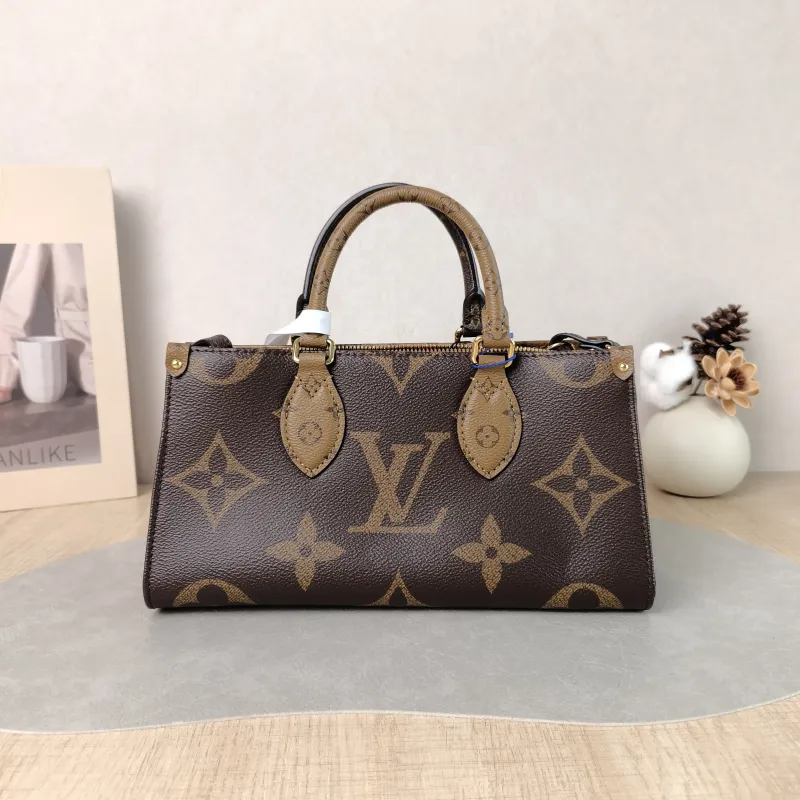 Louis Vuitton Crossbody Bag Onthego East West Monogram PVC Small 25 × 10 × 13 cm — cover view 5 of 6