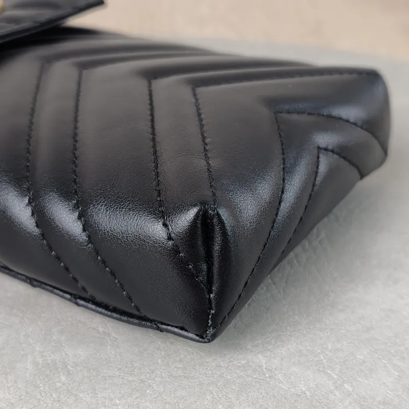 GUCCI Crossbody Bag Crossbody Bag Black Calfskin 10 × 3 × 19 cm — detail view 5 of 9