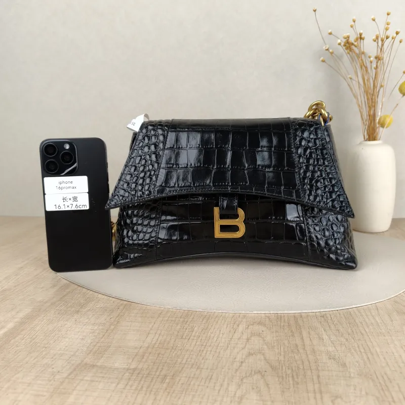 BALENCIAGA Shoulder Bag DOWNTOWN Black Calfskin Small30 × 10 × 17.5 cm — cover view 5 of 5