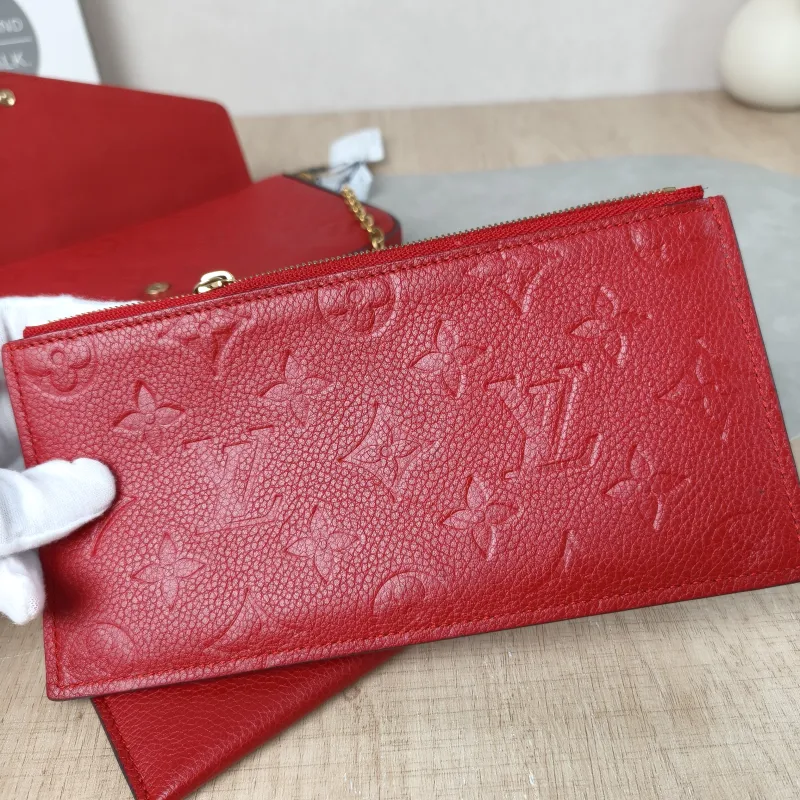 Louis Vuitton Crossbody Bag Pochette Félicie Red Calfskin Small21 × 3 × 12 cm — detail view 13 of 13