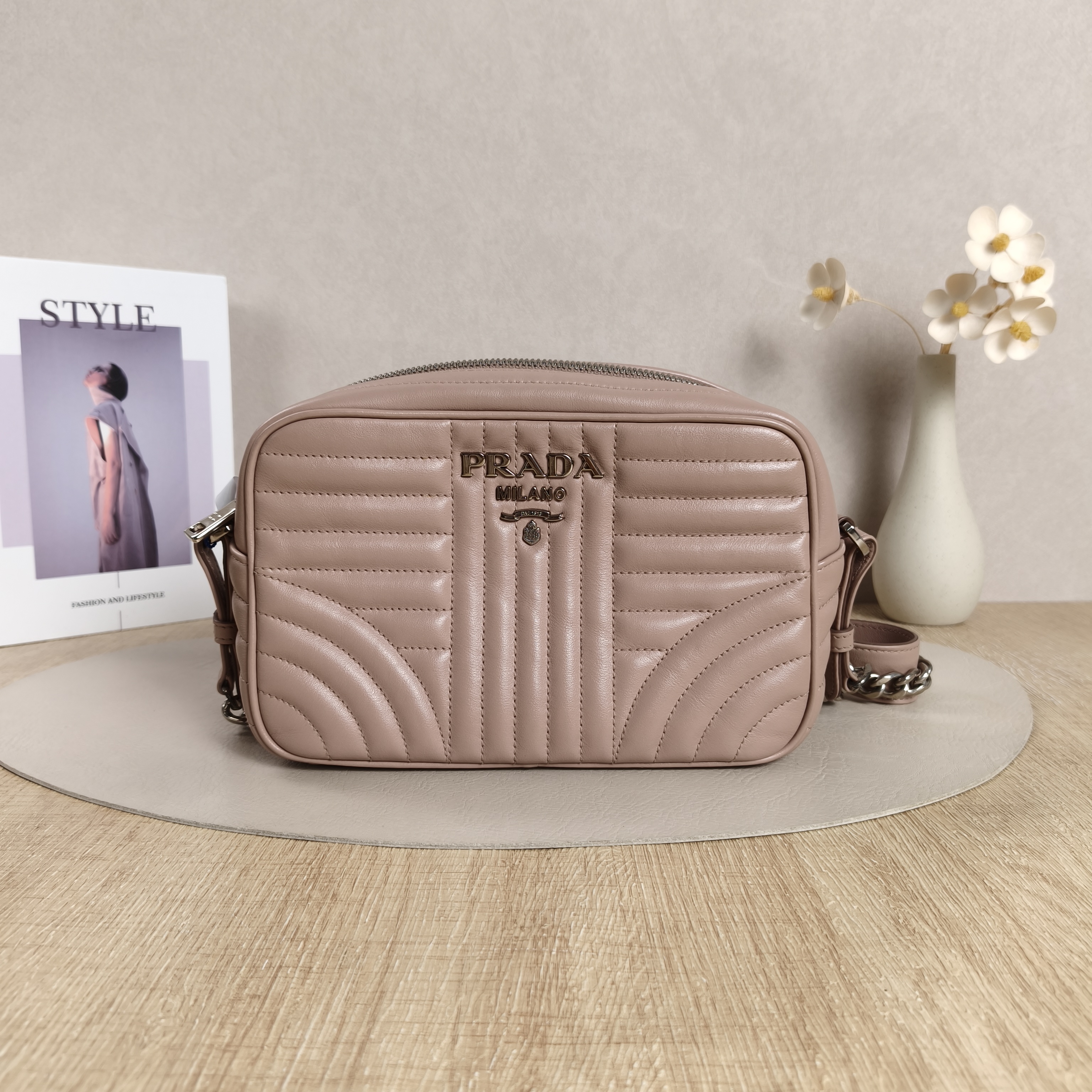 PRADA Crossbody Bag Diagramme Camera Bag Pink Calfskin 22 × 8 × 14 cm