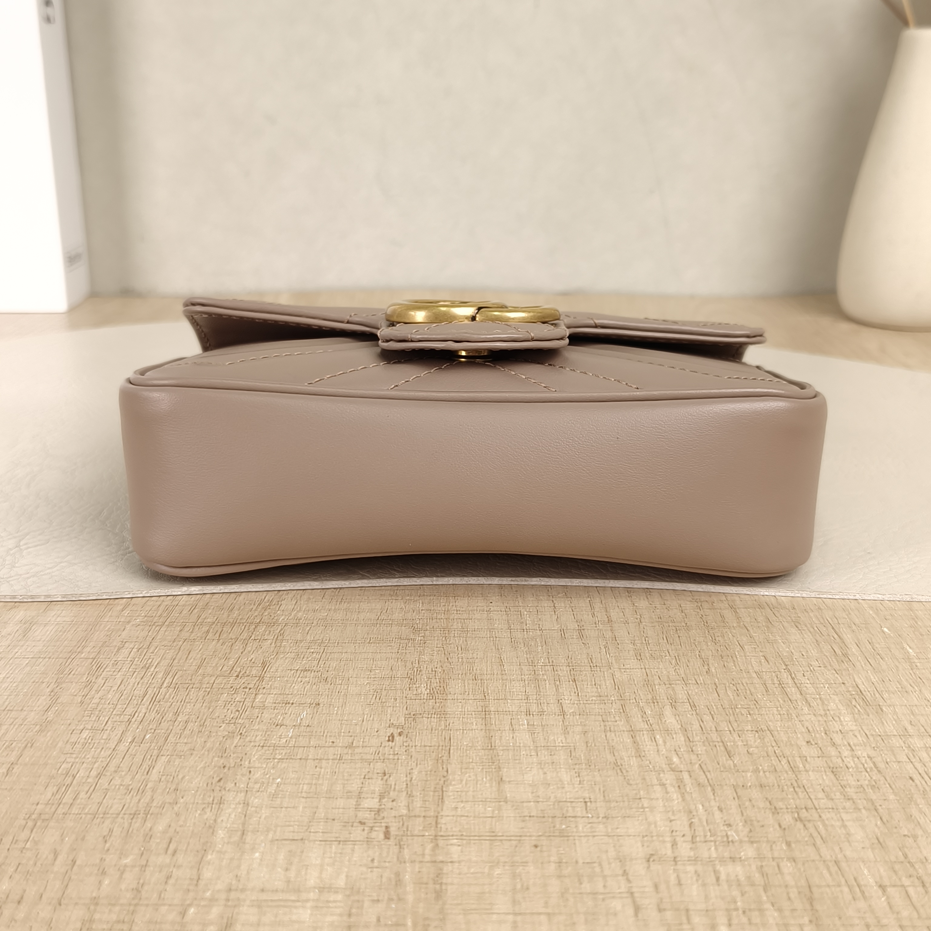 GUCCI Crossbody Bag GG Marmont Mini Marmont Mini Calfskinmini16.5 × 4.5 × 9.5 cm — cover view 2 of 5