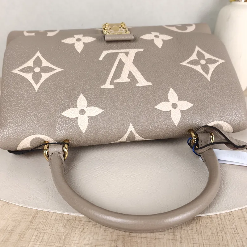 Louis Vuitton Crossbody Bag MADELEINE Empreinte Embossed Calfskin Medium30 × 11 × 19.5 cm — detail view 11 of 14