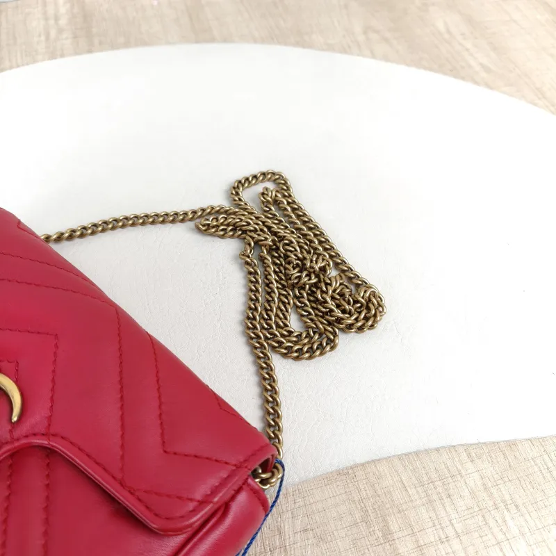 GUCCI Crossbody Bag GG Marmont Mini Marmont Mini Red Calfskinmini16.5 × 4.5 × 9.5 cm — detail view 3 of 11
