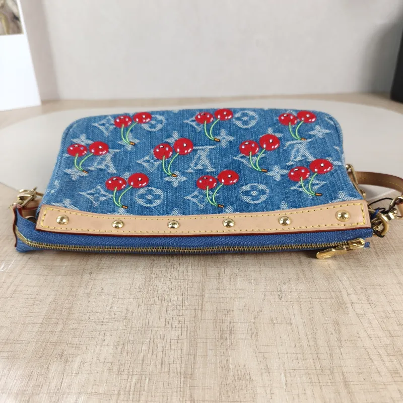 Louis Vuitton Shoulder Bag Pochette Accessoires Two Straps Blue · One Size 22 × 4 × 13 cm — detail view 10 of 10