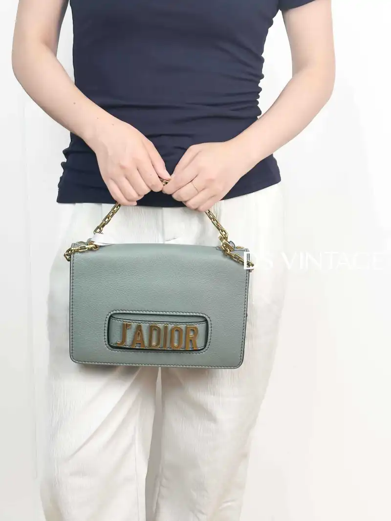 DIOR Chain Bag Calfskin17 · 25 × 6 × 16.5 cm — on-model view 3 of 3