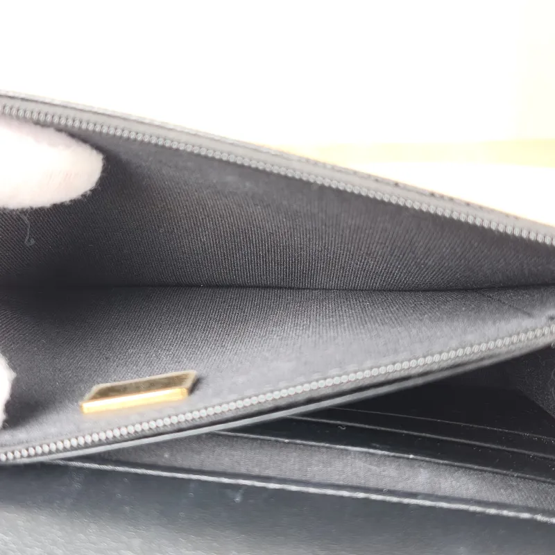 Chanel Crossbody Bag 24s woc Black Grained Calfskin Mini 19.2 × 3.5 × 12.3 cm — detail view 13 of 14