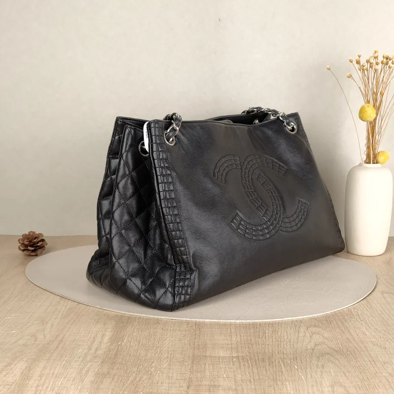 Chanel Shoulder Bag c tote Black Calfskin One Size 37 × 17 × 24 cm 16 — cover view 2 of 5