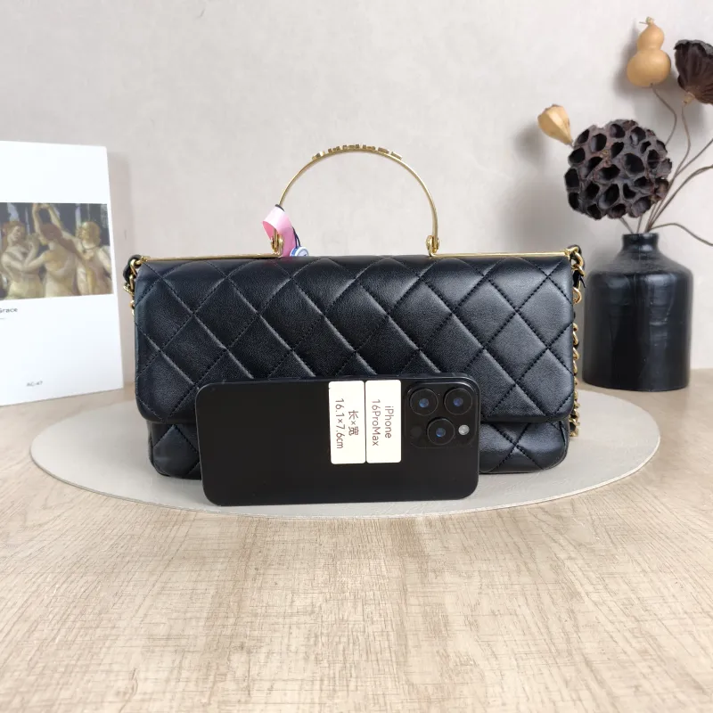 Chanel Crossbody Bag Black Lambskin Medium27 × 6 × 14 cm — cover view 5 of 5