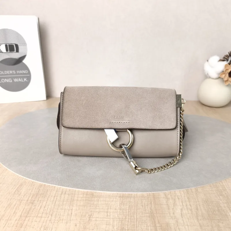 Chloé Shoulder Bagfaye Crossbody Bag Grey Calfskinmini18 × 3.5 × 10.5 cm