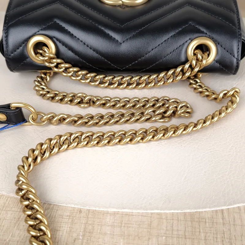 GUCCI Crossbody Bag GG Marmont Small Marmont 22 Black CC alfskin Small 22 × 6 × 13 cm — detail view 11 of 13