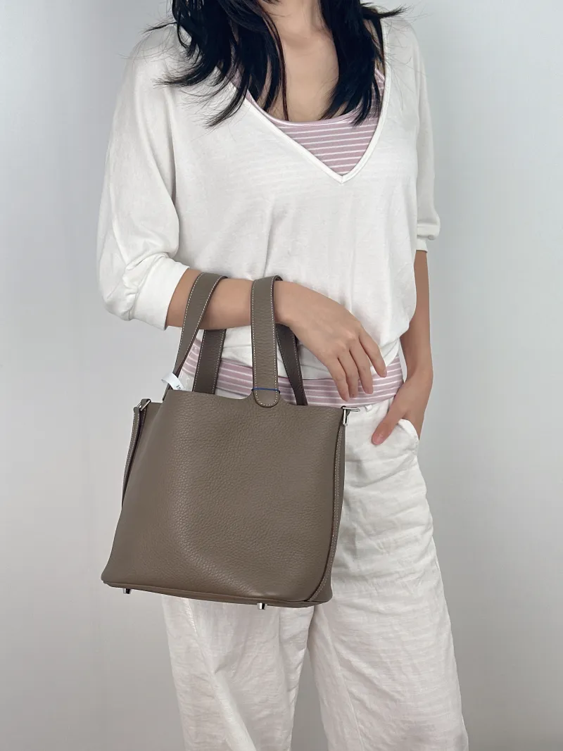 Hermès Top Handle Bag Picotin Lock 22 22 18 TC Calfskin Medium 22 × 17 × 21 cm W — on-model view 2 of 2