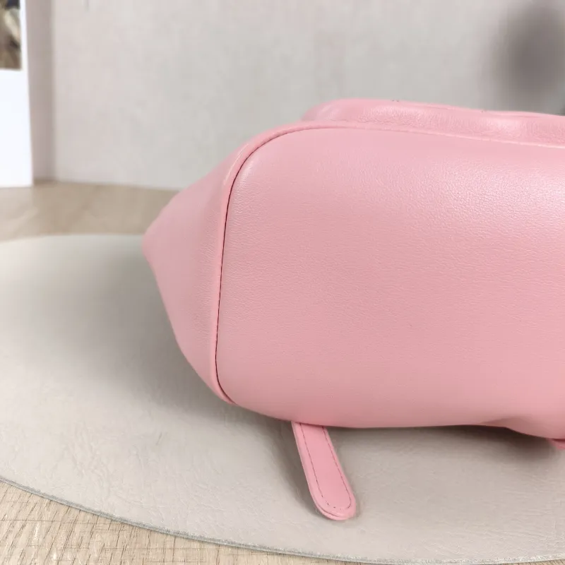 Chanel Backpack Duma Pink Calfskin Small18 × 12 × 18.5 cm — detail view 8 of 13