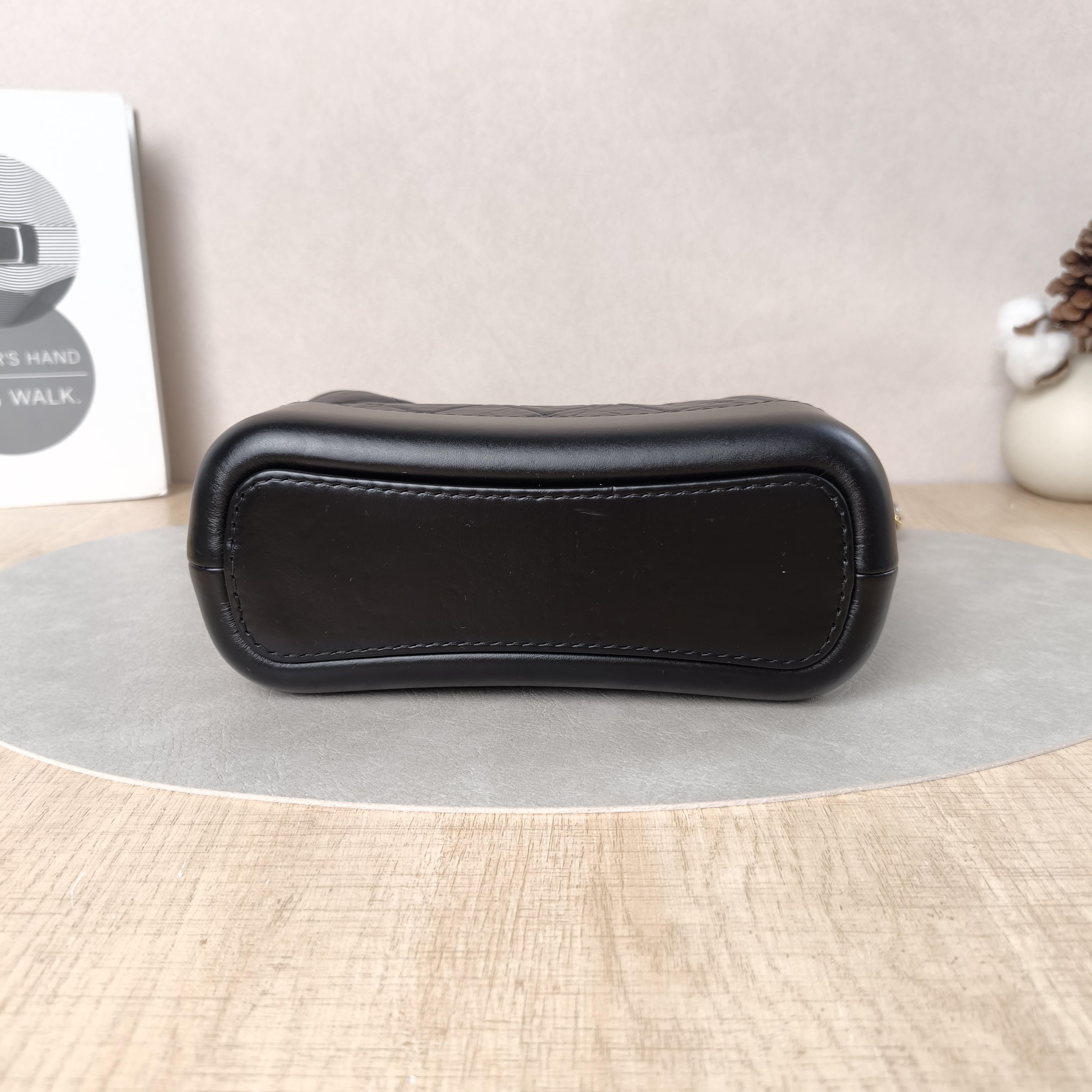 Chanel Crossbody Bag Gabrielle Gabrielle Bag Black CC alfskin Small20 × 8 × 15 cm — cover view 5 of 6