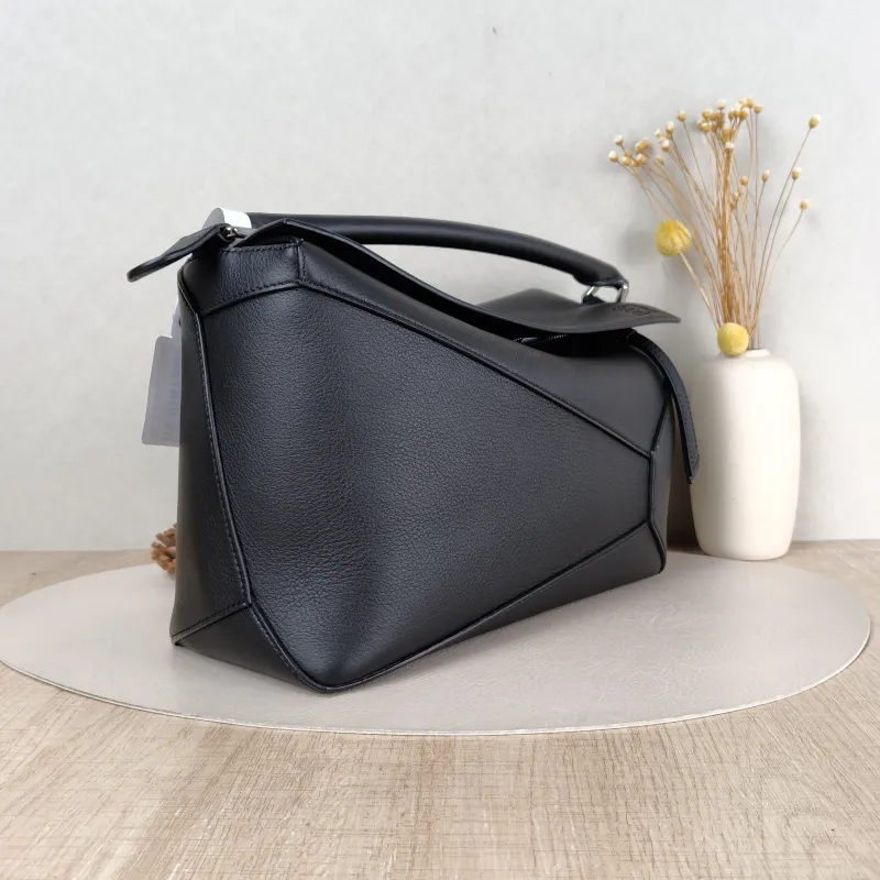 LOEWE Shoulder Bag Puzzle Black CC alfskin Medium 29 × 14 × 19.5 cm — cover view 2 of 5