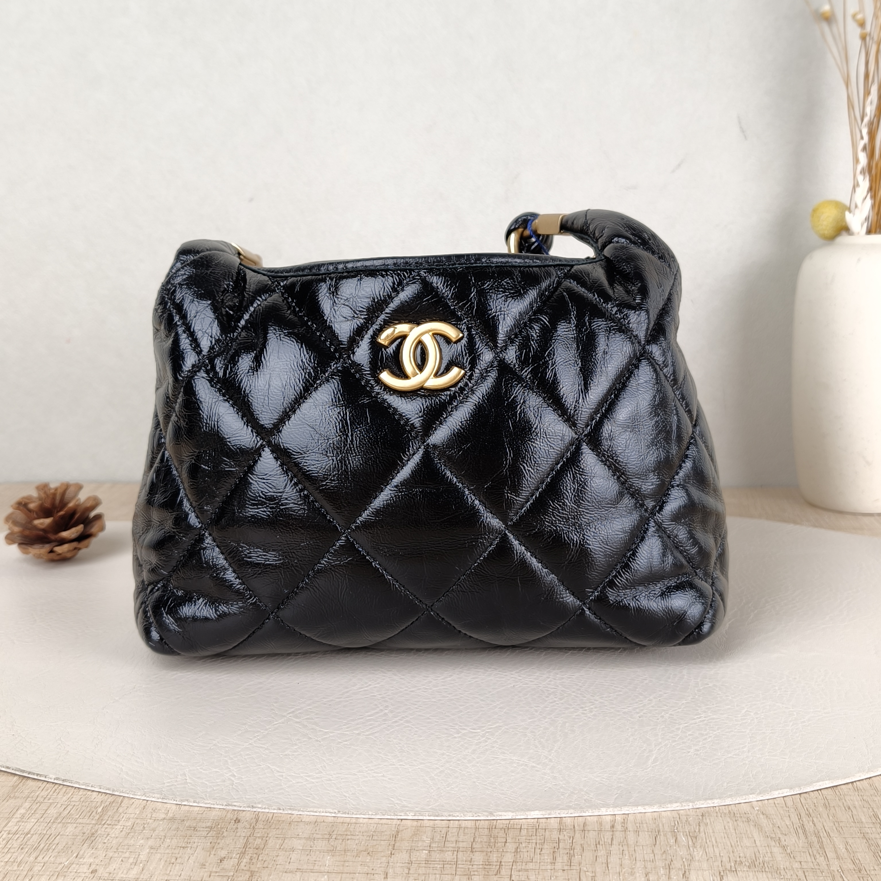 Chanel Shoulder Bag Hobo Black Lambskin Small22.5 × 8.5 × 19.5 cm