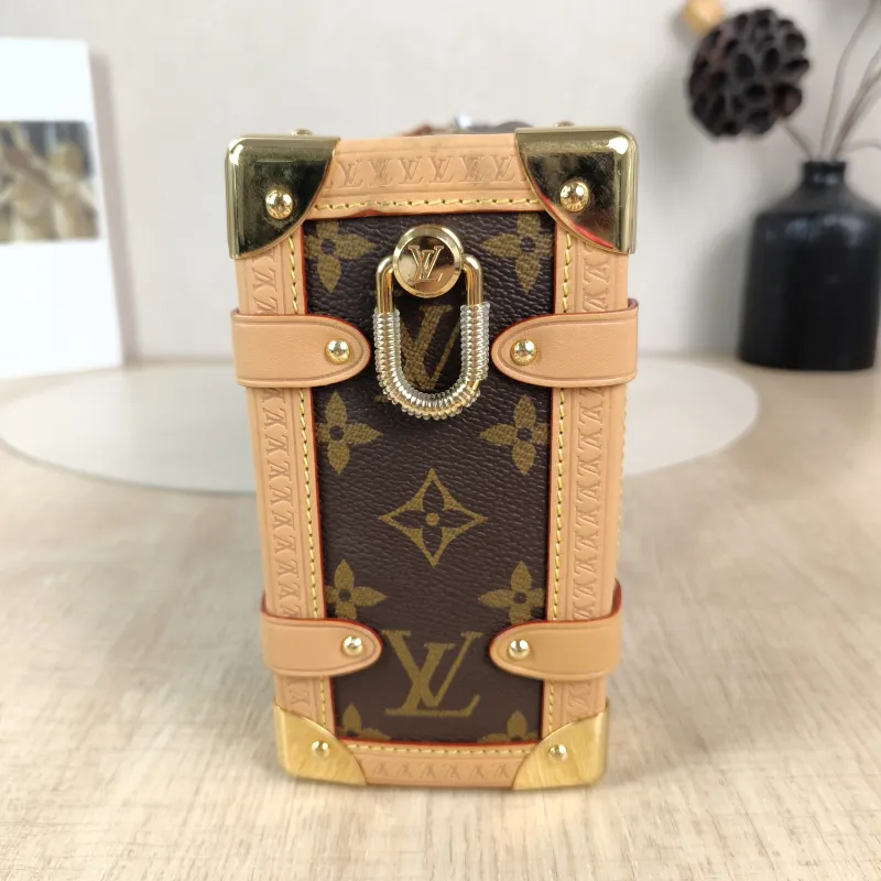 Louis Vuitton Crossbody Bag Side Trunk Box Monogram PVC Medium 23.5 × 8.5 × 16 cm — detail view 5 of 13