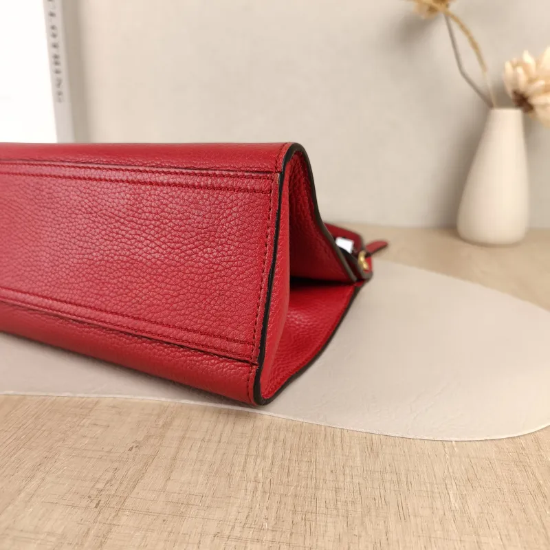 GUCCI Top Handle Bag Marmont Top Handle Bag Red Calfskin One Size26 × 11 × 18 cm — detail view 10 of 12