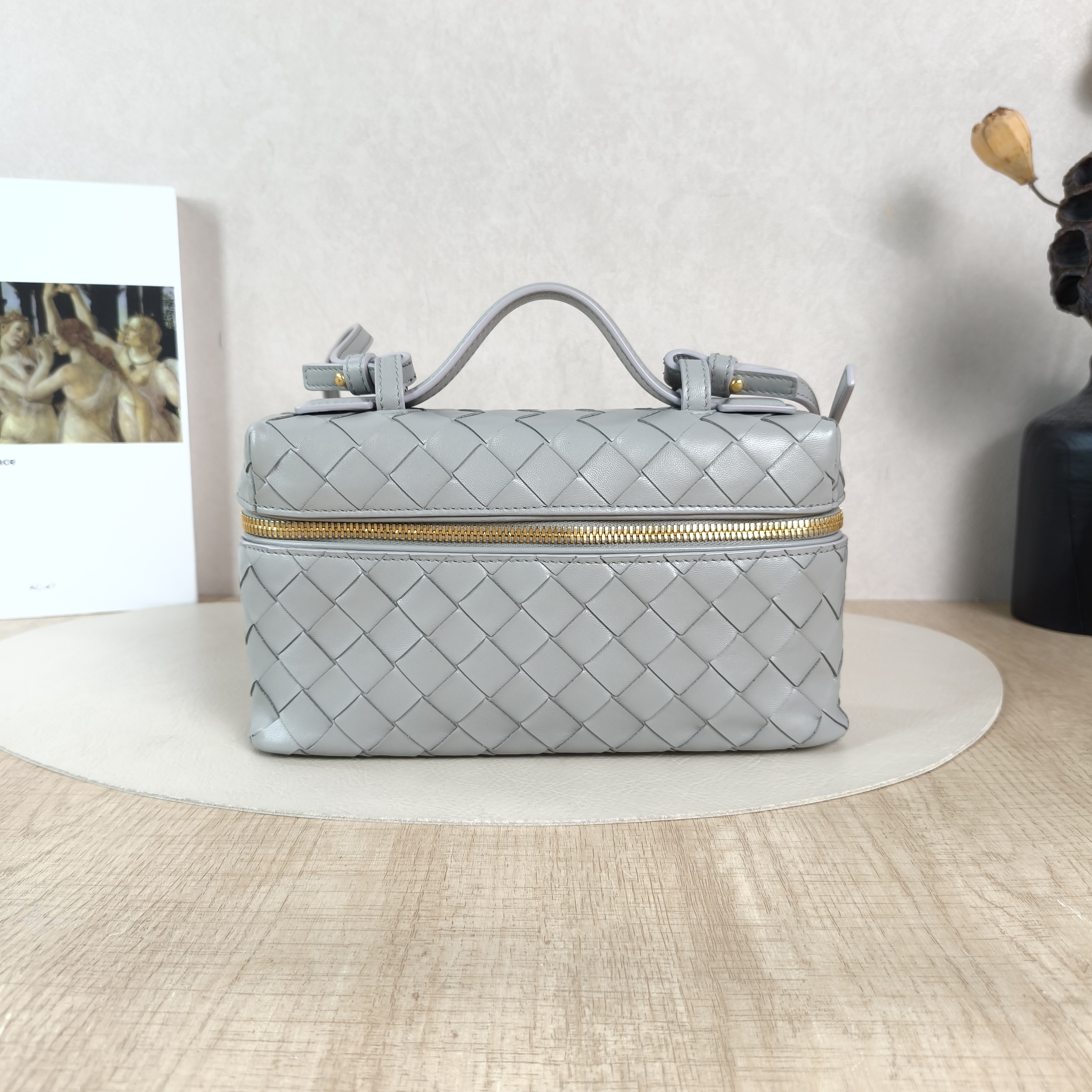 Bottega Veneta Top Handle Bag Woven Box Crossbody Bag Grey Calfskin One Size23 × 6 × 12 cm