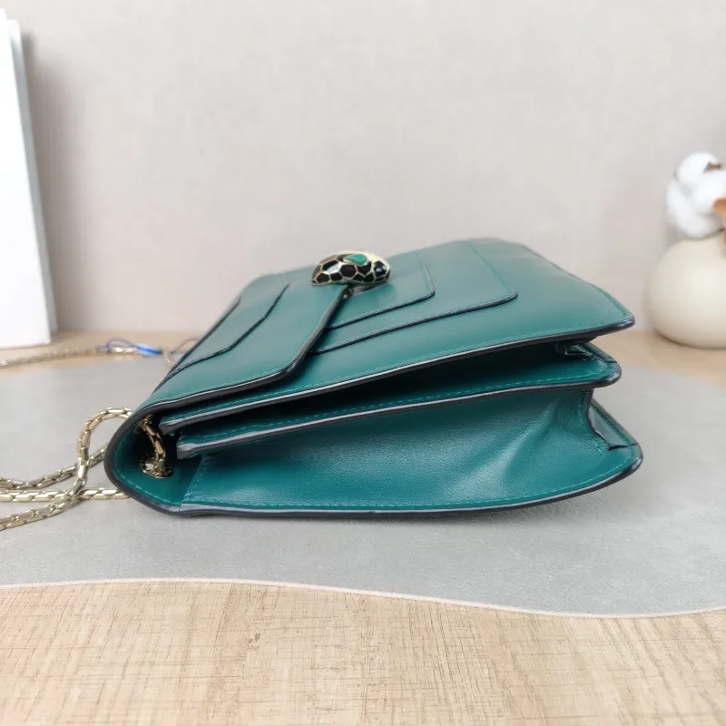 Bvlgari Crossbody Bag Serpenti Forever Collection Crossbody Bag Green Calfskin Medium 28 × 7.5 × 19 cm — detail view 5 of 14