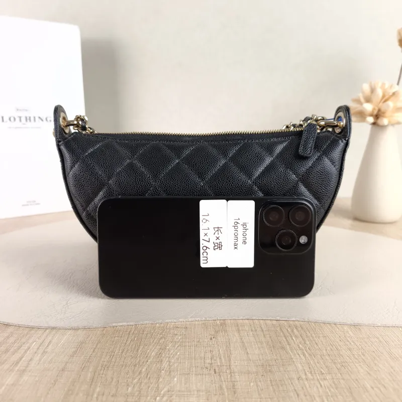 Chanel Crossbody Bag Top Handle Crossbody Bag Black Grained Calfskin One Size 22 × 5 × 15 cm — cover view 5 of 5