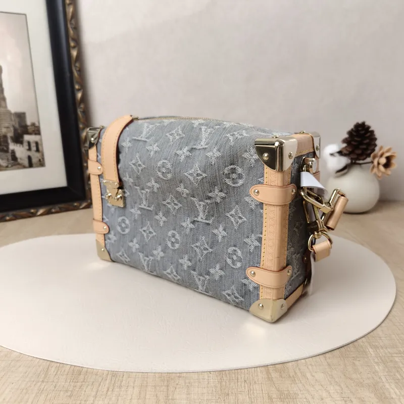 Louis Vuitton Crossbody Bag Side Trunk Box Grey Medium23.5 × 8.5 × 16 cm — cover view 7 of 10