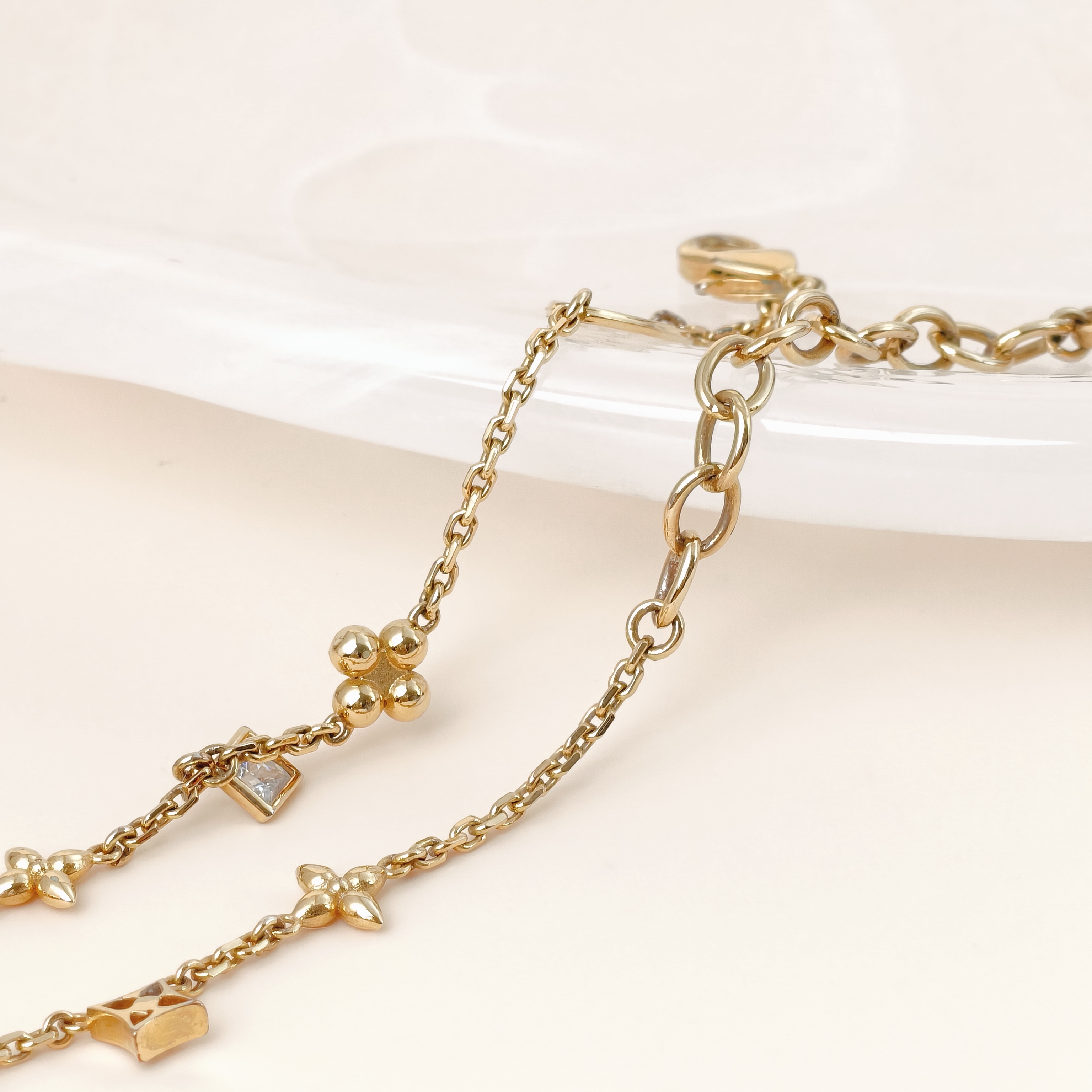 Louis Vuitton Bracelet Pendant Bracelet Gold One Size18cm — cover view 5 of 11