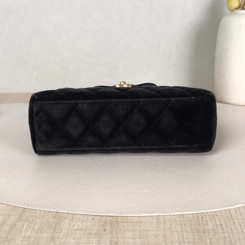 Chanel Crossbody Bag Kelly Black Velvetmini19 × 7 × 13 cm — cover view 5 of 5