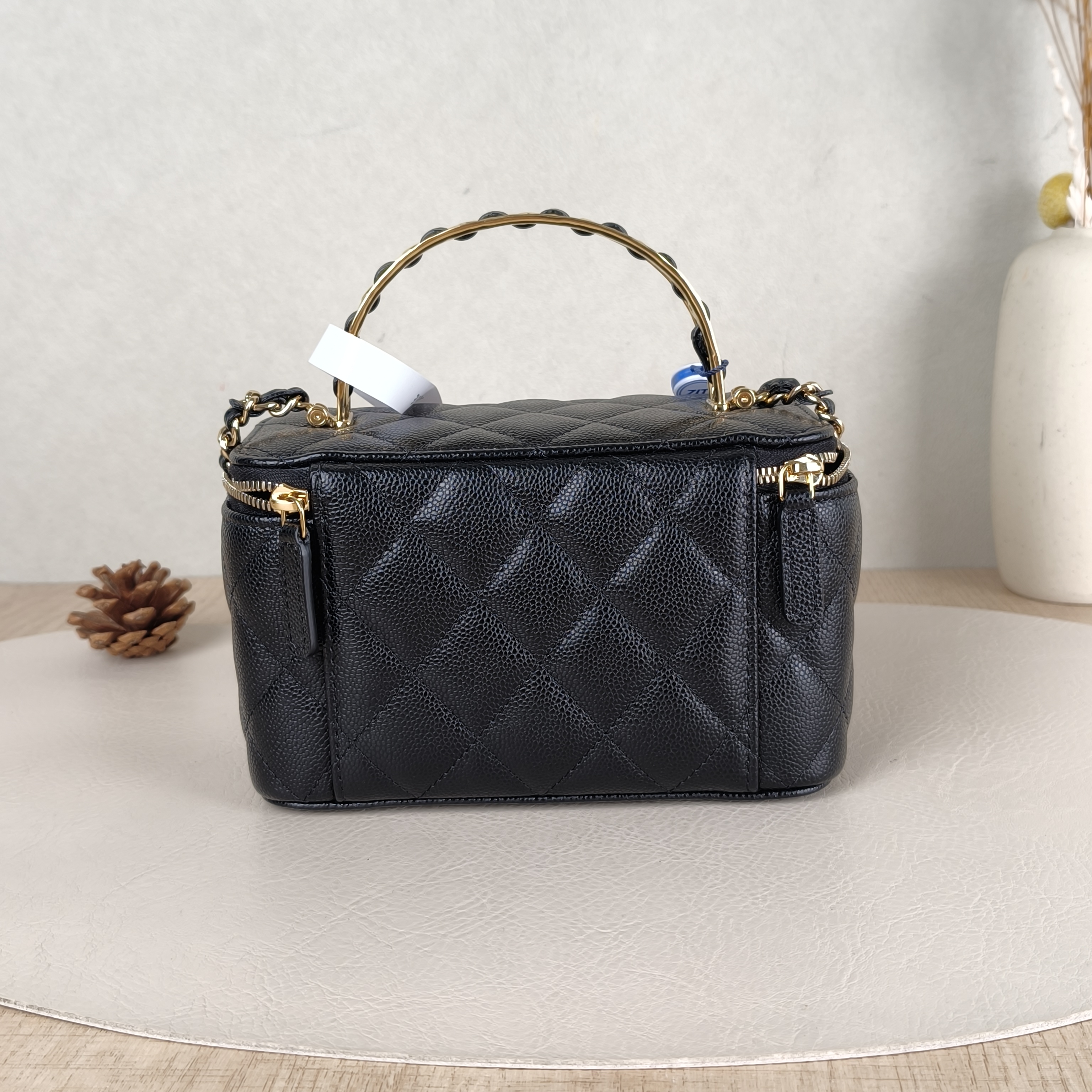 Chanel Crossbody Bag Edition Woven Black Calfskinmini16 × 8 × 9.5 cm — cover view 2 of 6