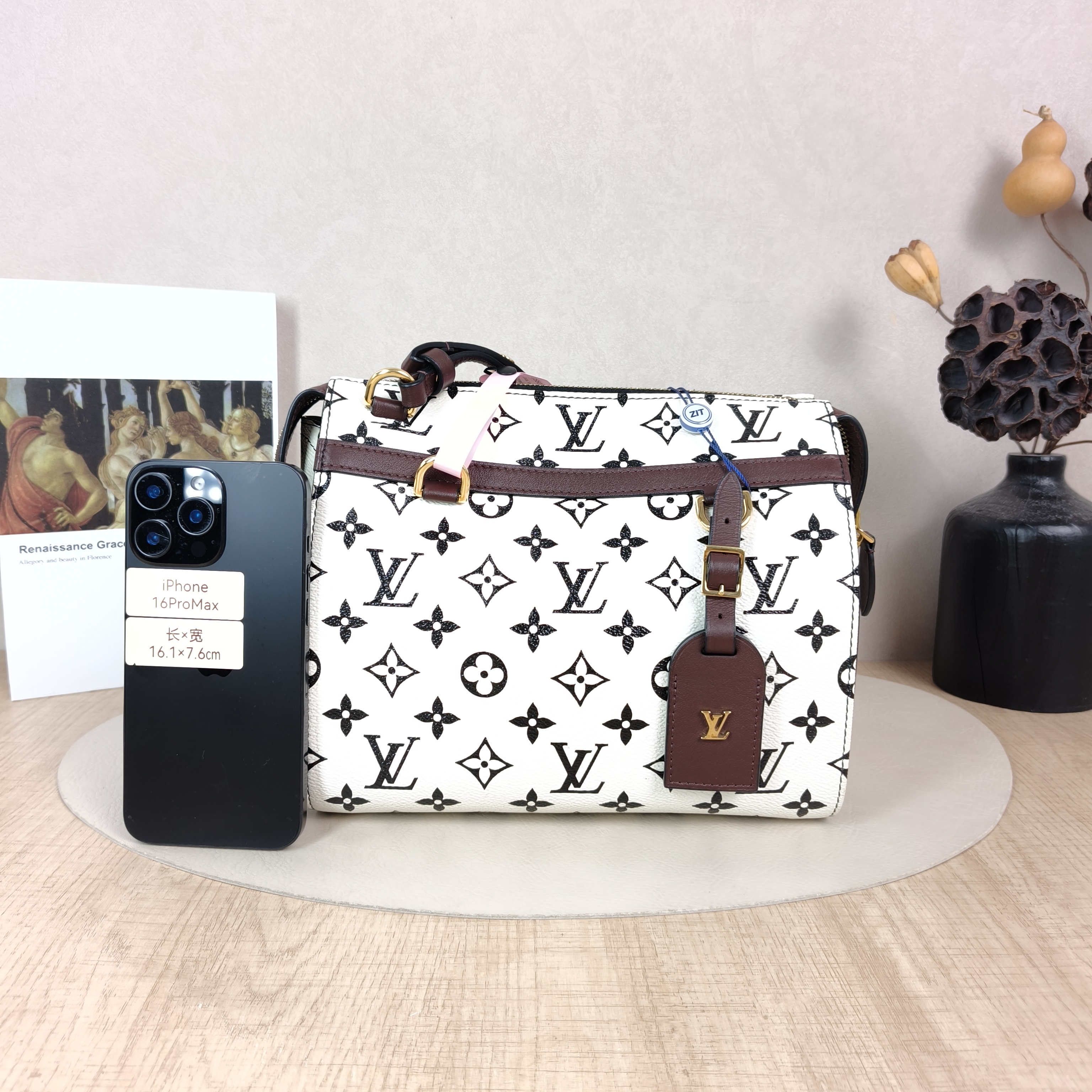 Louis Vuitton Shoulder Bag Speedy Amazon White PVC Small23 × 15 × 20 cm — cover view 2 of 5