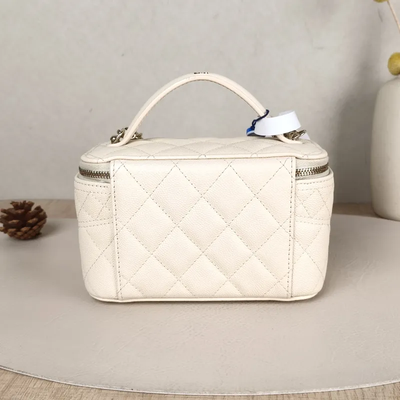 Chanel Crossbody Bag26c Edition Beige Grained Calfskin One Size17 × 8 × 9.5 cm — cover view 5 of 5