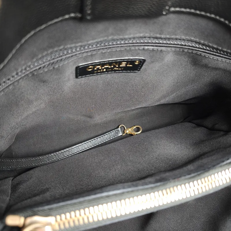Chanel Shoulder Bag Tote Bag Black Calfskin One Size25 × 8 × 23 cm — detail view 10 of 12