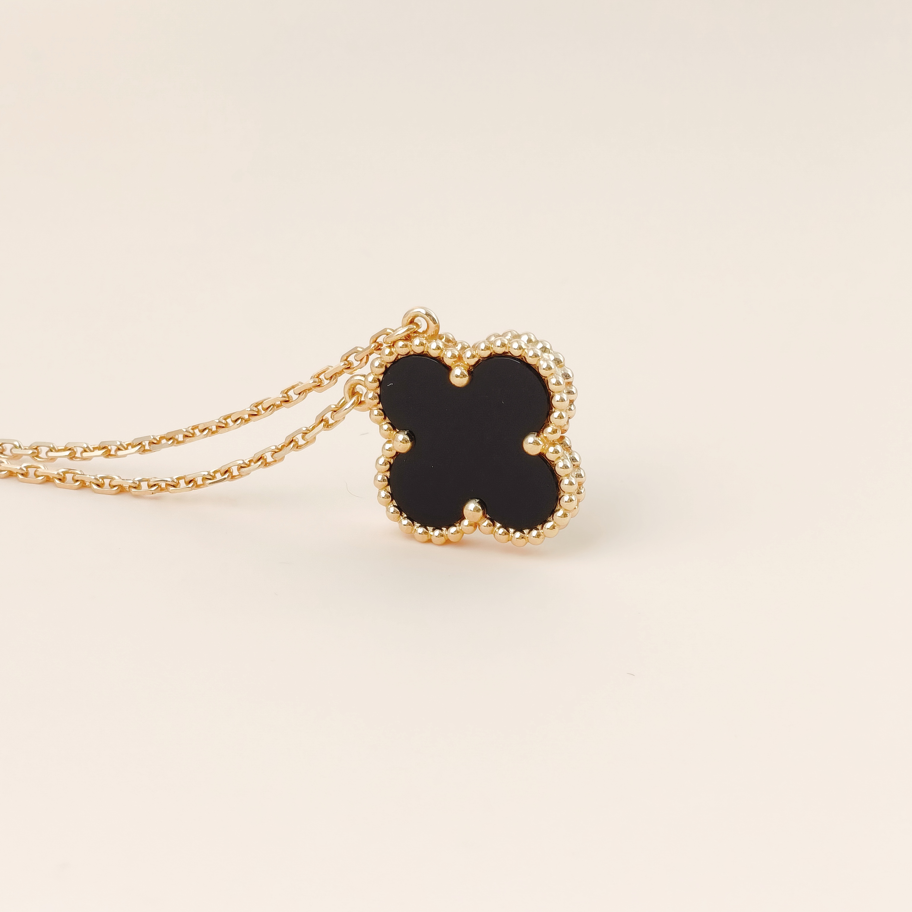 Van Cleef & Arpels Necklace Alhambra Alhambra Collection Necklace 18KY ellow Gold Vintage Small42cm — cover view 2 of 12