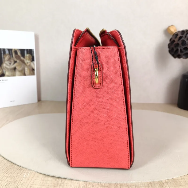 MCM Shoulder Bag Tote Bag Red Canvas 31 × 10 × 19 cm — detail view 1 of 12