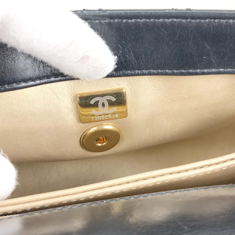 Chanel Crossbody Bag Coco Handle​Black Calfskin Small24 × 10 × 14 cm — detail view 7 of 13