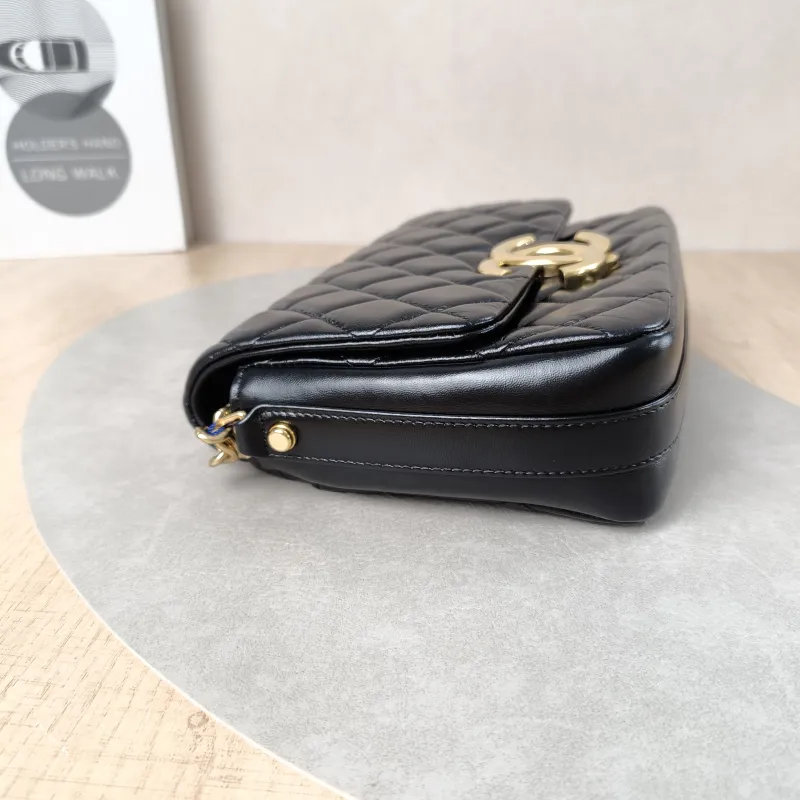 Chanel Crossbody Bag Edition c logo Black Waxed Leather One Size22 × 7 × 16 cm — detail view 8 of 17
