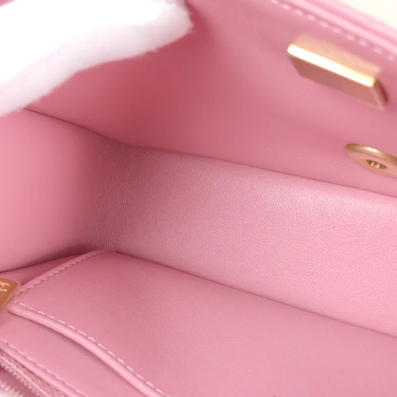Chanel Crossbody Bag mini Lambskin mini21 × 6 × 12 cm — detail view 1 of 15
