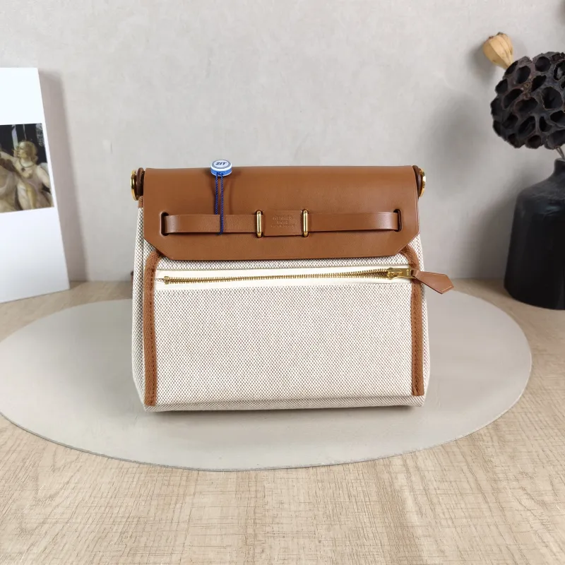 Hermès Shoulder Bag Herbag Zip 20 Beige Canvas Mini 20 × 7 × 17 cm w — cover view 3 of 5