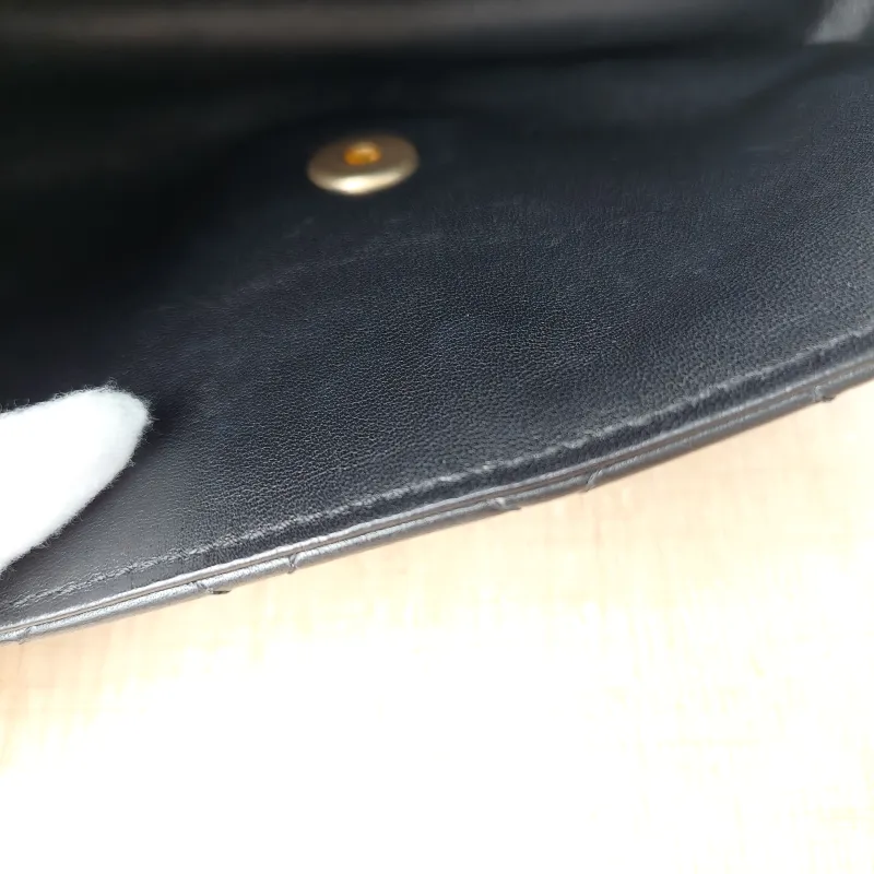 Chanel Crossbody Bag Pearl Crossbody Bag Black Lambskin One Size20 × 5 × 13 cm — detail view 15 of 15