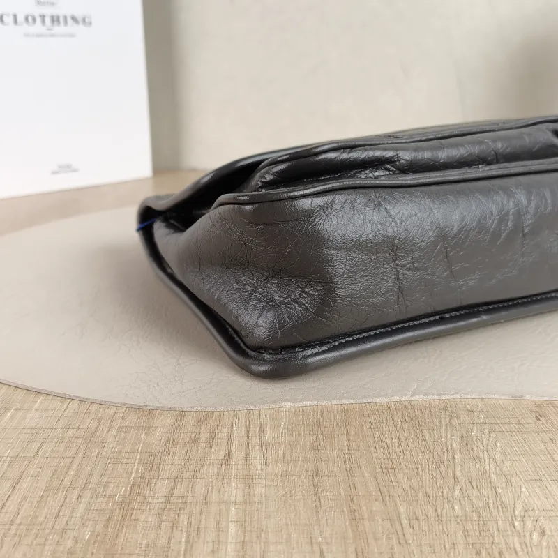 SAINT LAURENT Crossbody Bag Niki D Dark Grey Waxed Leather Calfskin Small21 × 7.5 × 16 cm — detail view 1 of 11