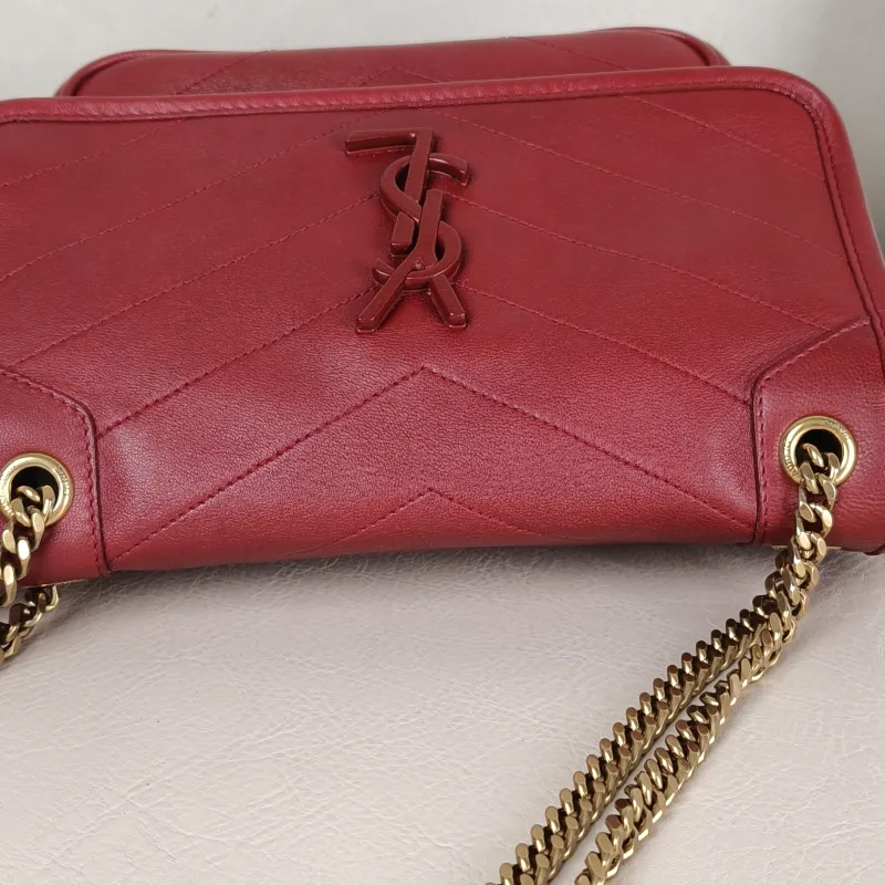 SAINT LAURENT Crossbody Bag Niki Red D Lambskin Small21 × 7.5 × 16 cm — detail view 9 of 13