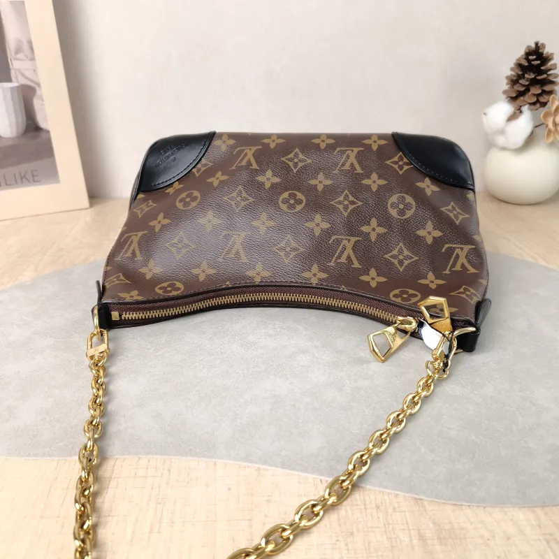 Louis Vuitton Crossbody Bag Boulogne PVC Small 26 × 9.5 × 16 cm — detail view 9 of 14