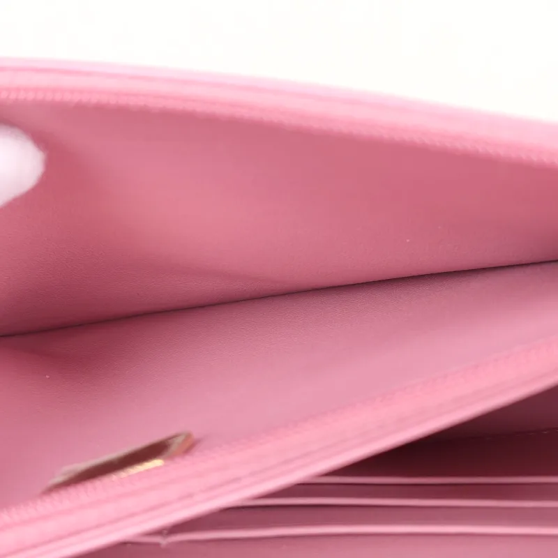 Chanel Crossbody Bag Pink Lambskin 18.5 × 5 × 12 cm — detail view 3 of 13