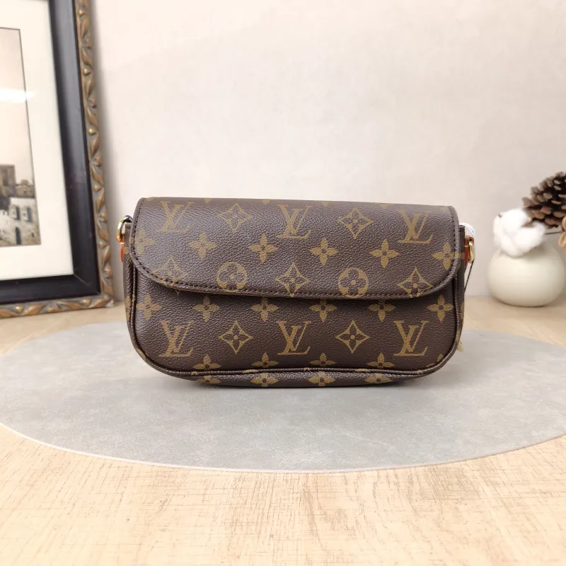 Louis Vuitton Crossbody Bag IVY