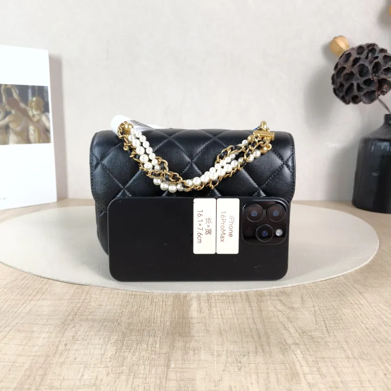 Chanel Crossbody Bag Pearl Black Calfskin Small 19 × 6 × 13 cm — cover view 2 of 6