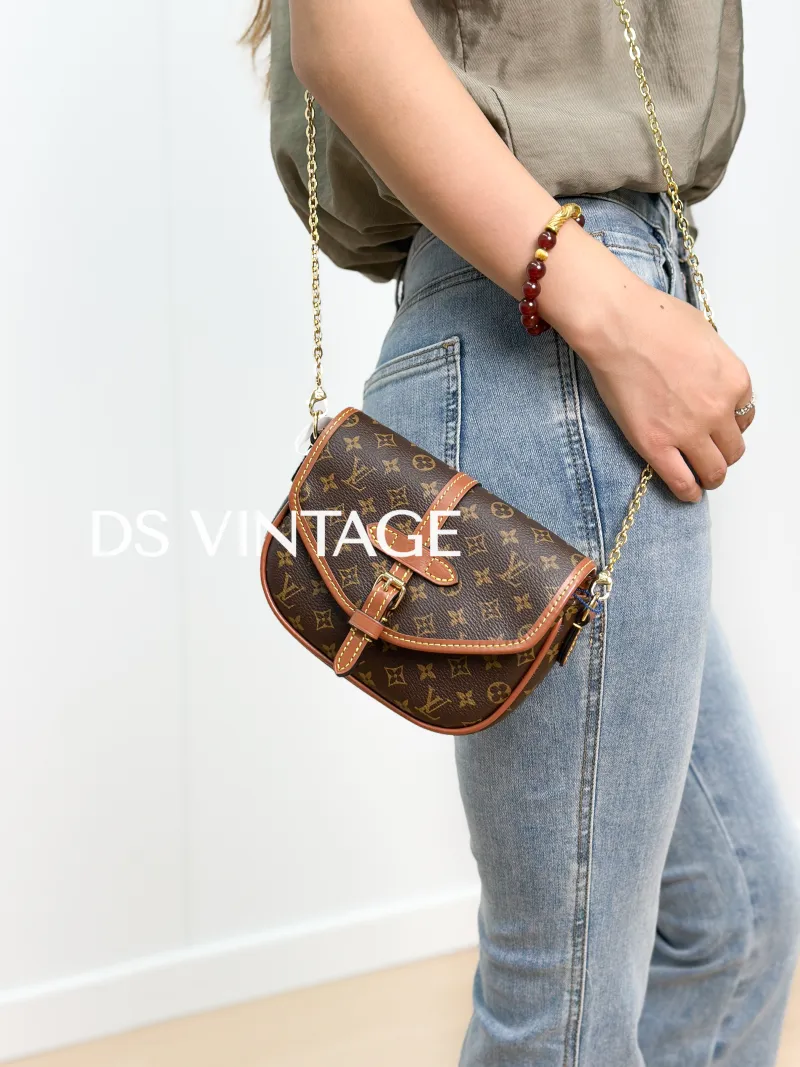 Louis Vuitton Crossbody Bag SOLO Monogram PVC One Size 16 × 4 × 12 cm Shoulder Strap — on-model view 3 of 3