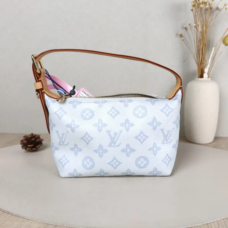 Louis Vuitton Shoulder Bag Pochette Hills Blue PVC One Size 18.5 × 6.5 × 11 cm — cover view 3 of 5