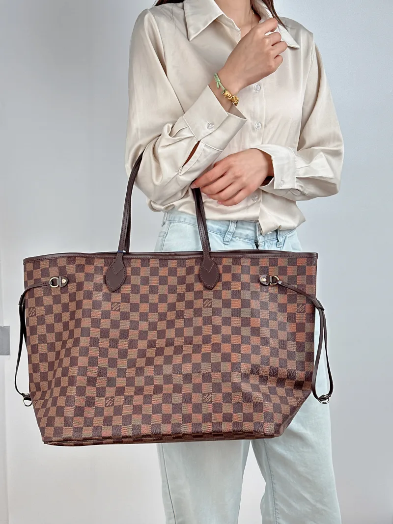 Louis Vuitton Shoulder Bag Neverfull Damier Ebene PVC Large 39 × 19 × 32 cm — on-model view 2 of 2